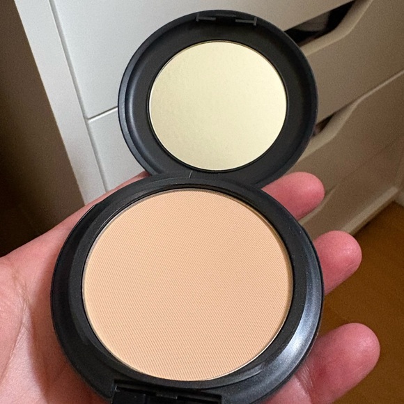 MAC Studio Fix Powder Plus Foundation C3 Band New Never Used. - Picture 8 of 13